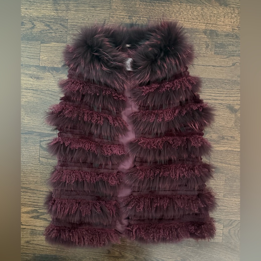TRILOGY COLLECTION MICHAEL MCCOLLUM REAL FUR VEST! GREAT CONDITION!